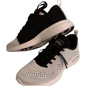 APL Black/White Sneakers in Sz. 6.5